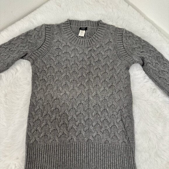 J.Crew women’s cable-knit sweater in a classic gray shade. - Picture 2 of 10